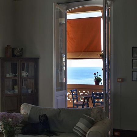 Bed and Breakfast L'Andirivieni Camogli Exterior foto